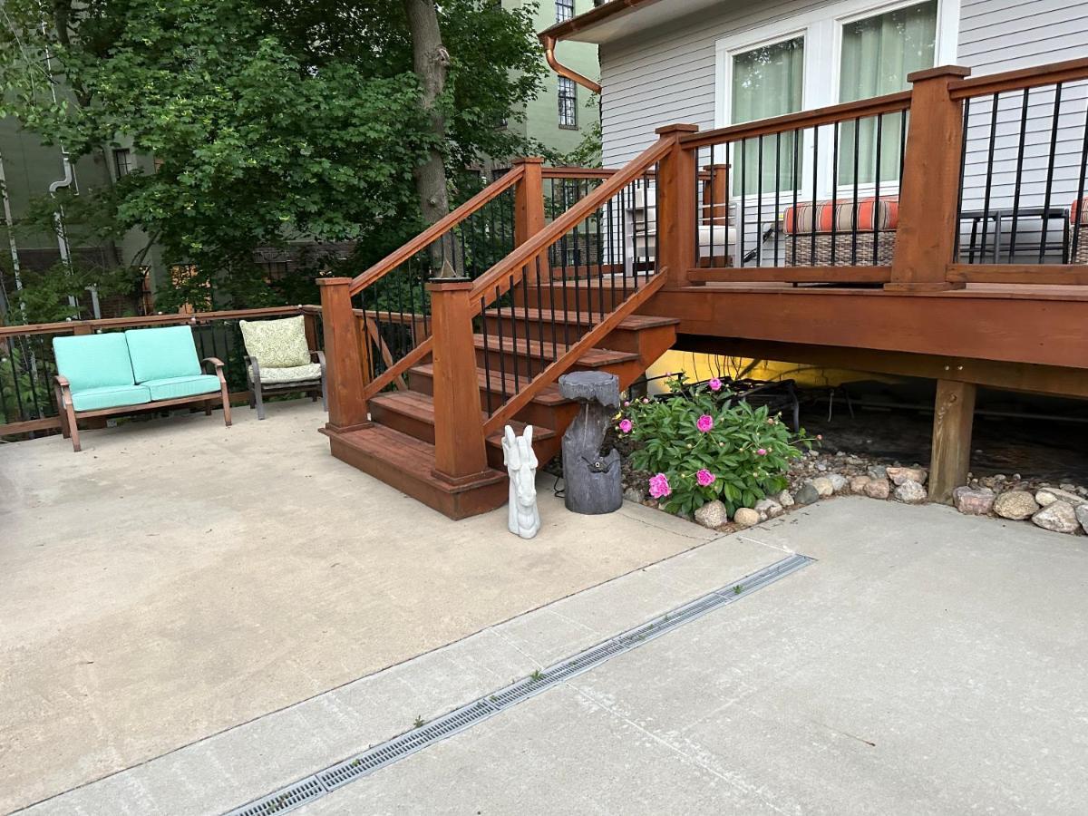Historical Oscar Lofquist House In The Heart Of Des Moines Apartment Exterior photo