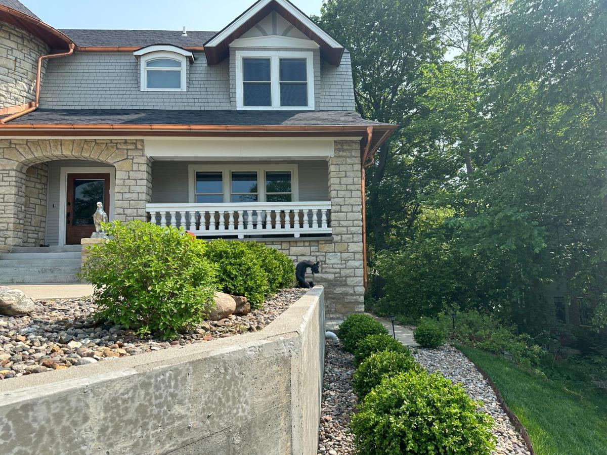 Historical Oscar Lofquist House In The Heart Of Des Moines Apartment Exterior photo